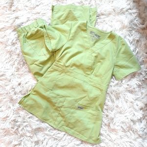 NWOT Grey's Anatony by Barco Scrub Set